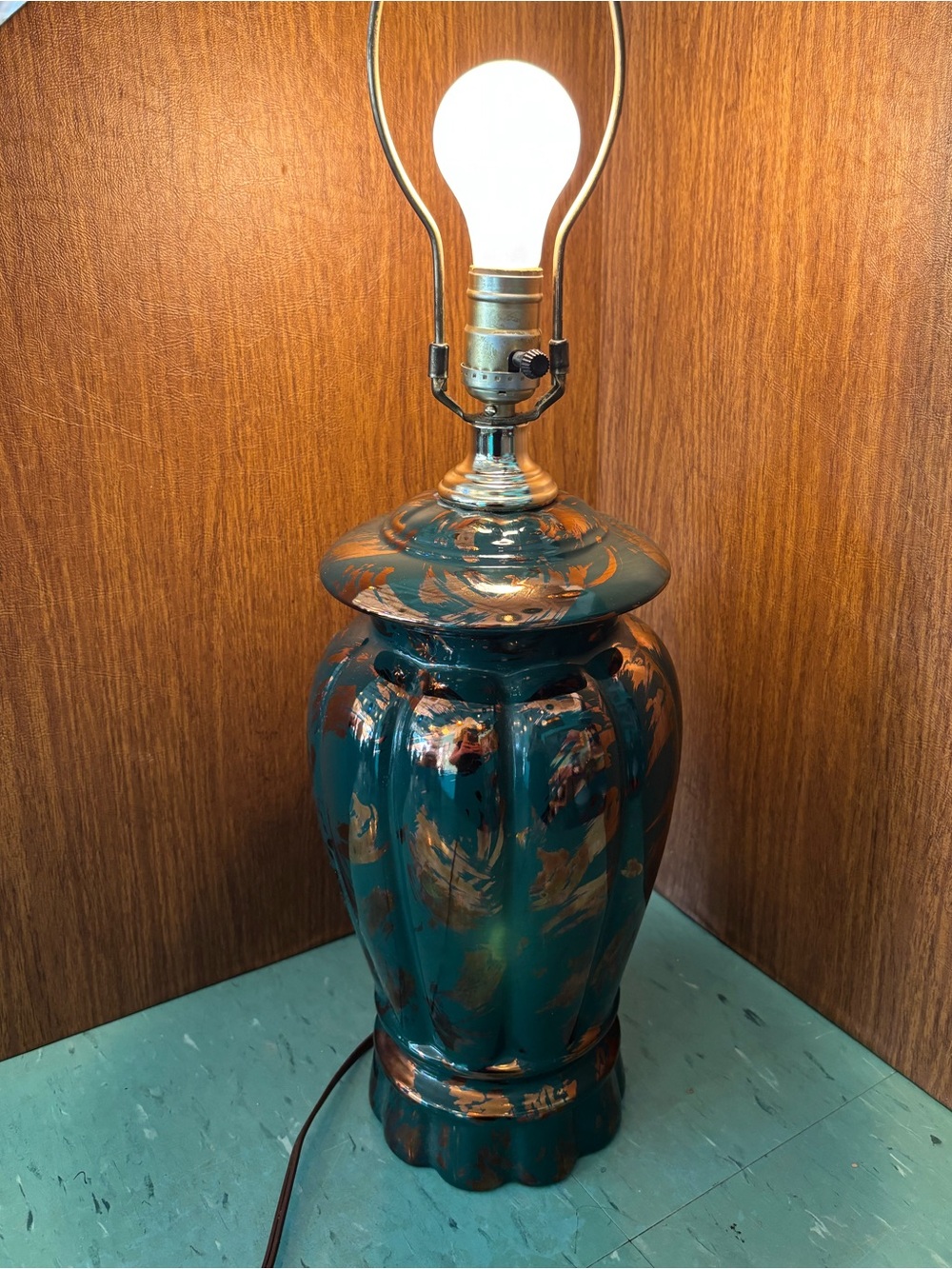 Vintage table lamp dark green and copper ceramic mid century mcm